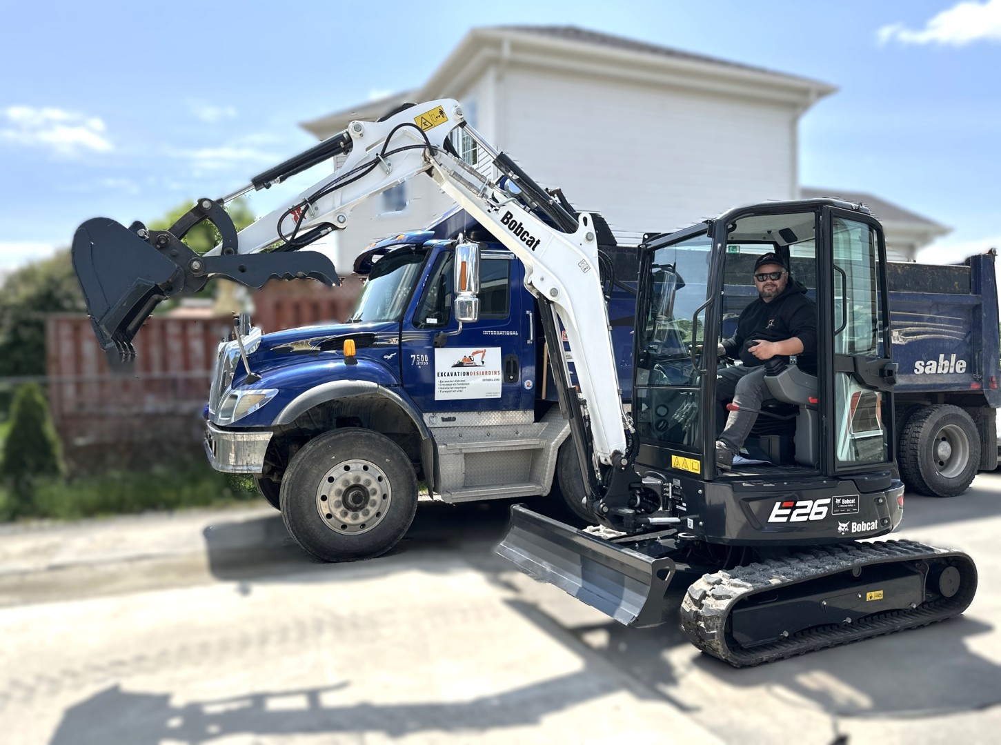 Travaux mini-pelle (Bobcat U27) — réalisation 3